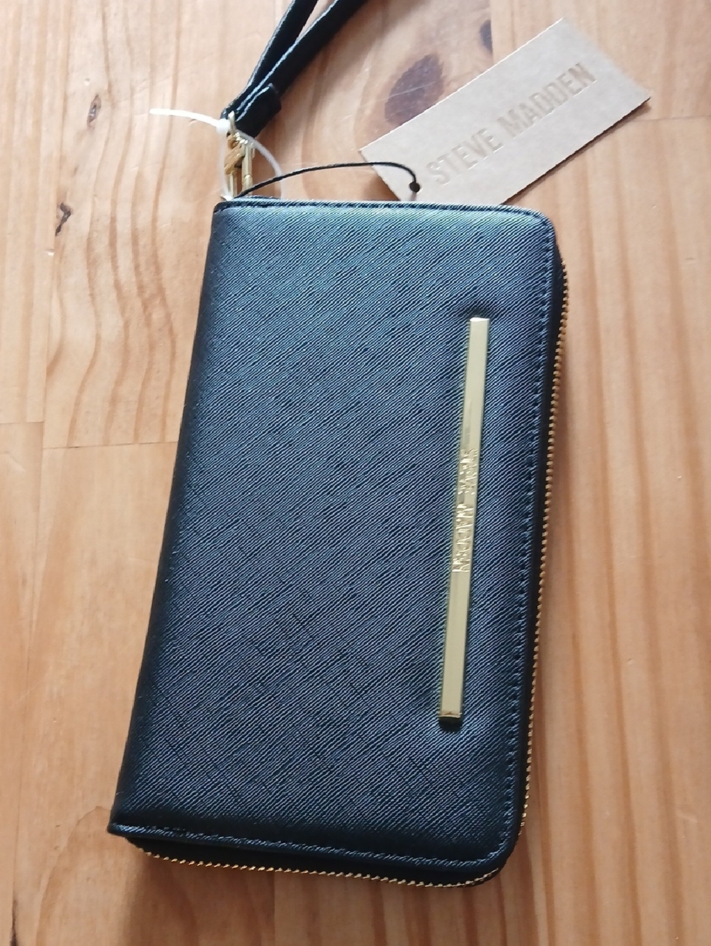 Steve Madden Black Wallet with Gold Bar